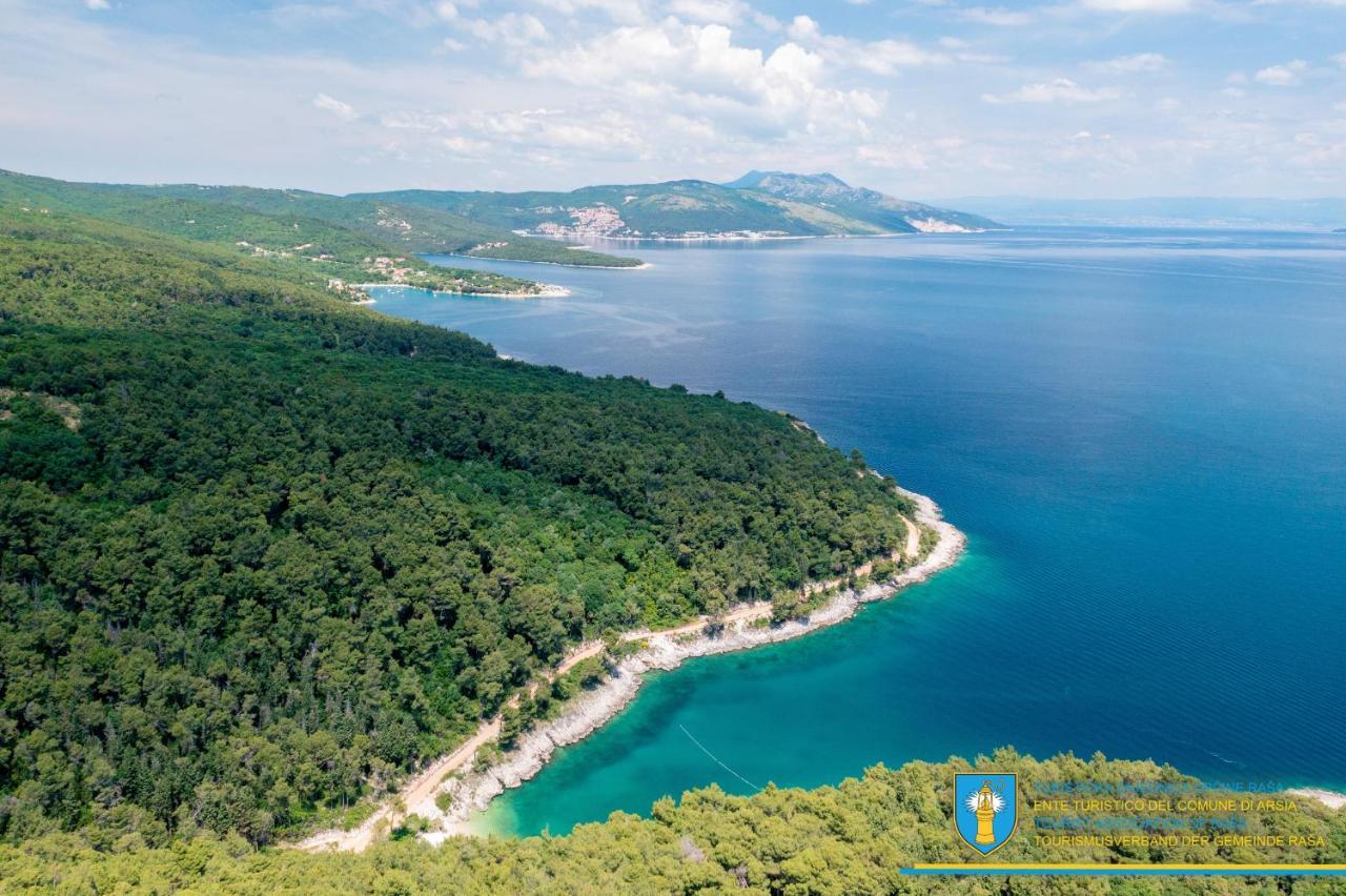 Yourcroatiaholiday - Villa With 6 Rooms Drenje  Exterior foto